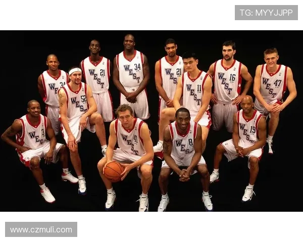 回顾2003年姚明的辉煌时刻与经典瞬间的珍贵图片合集 回顾2003年姚明的辉煌时刻与经典瞬间的珍贵图片合集